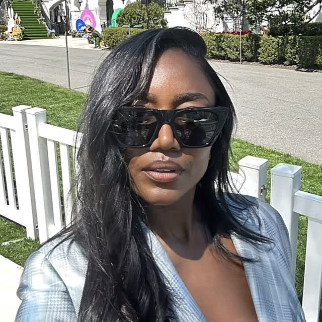 Zhia Henderson